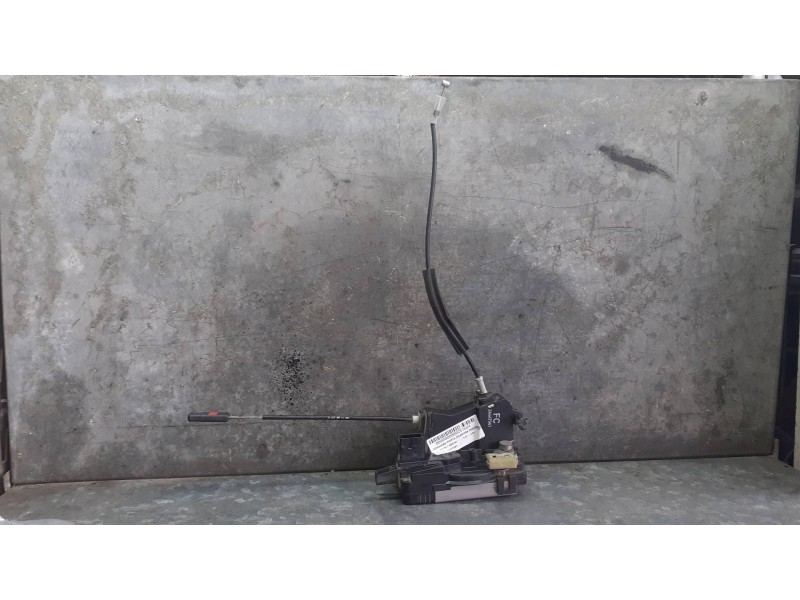 Recambio de cerradura puerta delantera derecha para opel vectra c berlina referencia OEM IAM 24447341  5 PINES