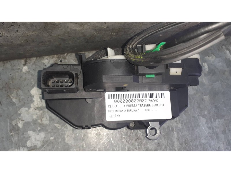 Recambio de cerradura puerta trasera derecha para opel insignia berlina referencia OEM IAM   6 PINES