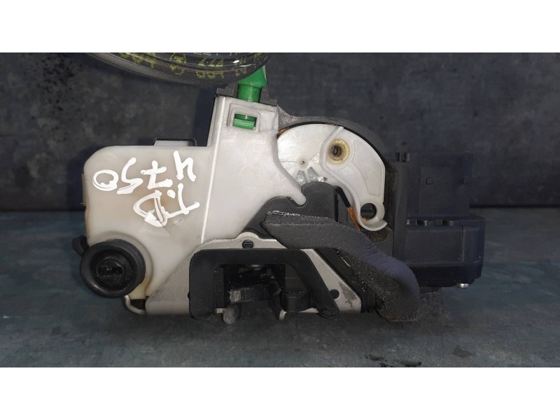 Recambio de cerradura puerta trasera derecha para opel insignia berlina referencia OEM IAM   6 PINES