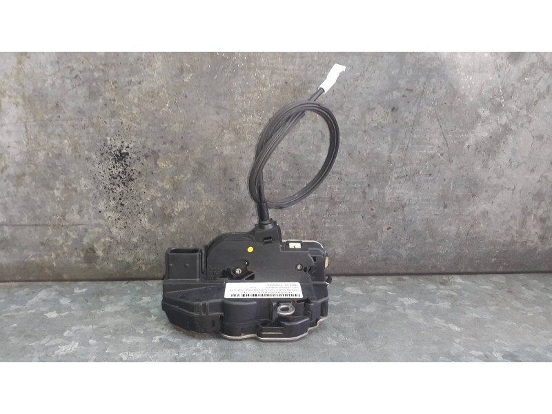 Recambio de cerradura puerta delantera derecha para opel insignia berlina referencia OEM IAM 13508802  6 PINES