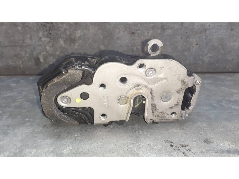 Recambio de cerradura puerta delantera derecha para opel insignia berlina referencia OEM IAM 13508802  6 PINES