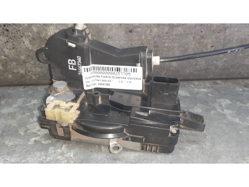 Recambio de cerradura puerta delantera izquierda para opel vectra c berlina referencia OEM IAM 24447340  7 PINES