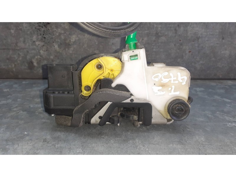 Recambio de cerradura puerta trasera izquierda para opel insignia berlina referencia OEM IAM 1027808 1027808KDS 6 PINES