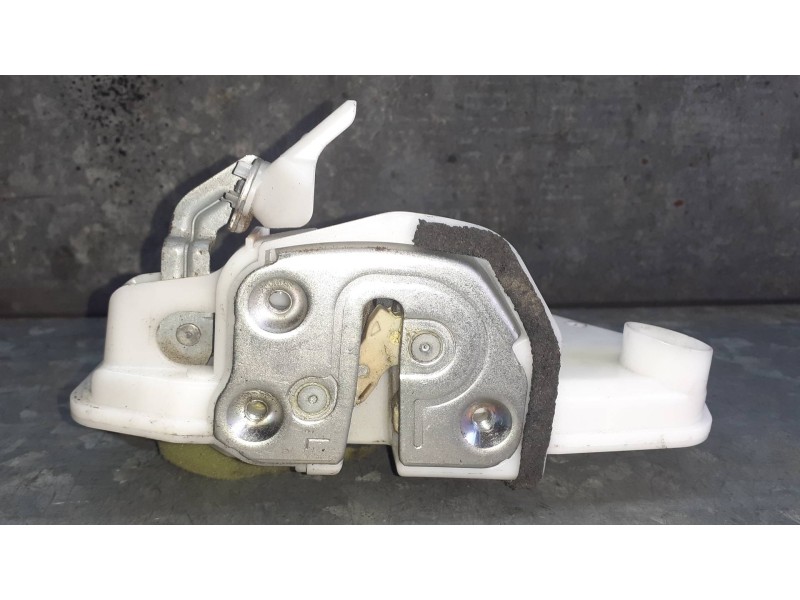 Recambio de cerradura puerta delantera izquierda para mazda 6 lim. (gh)(.2012) referencia OEM IAM SPLK71L2 SPLK71LB 8 PINES