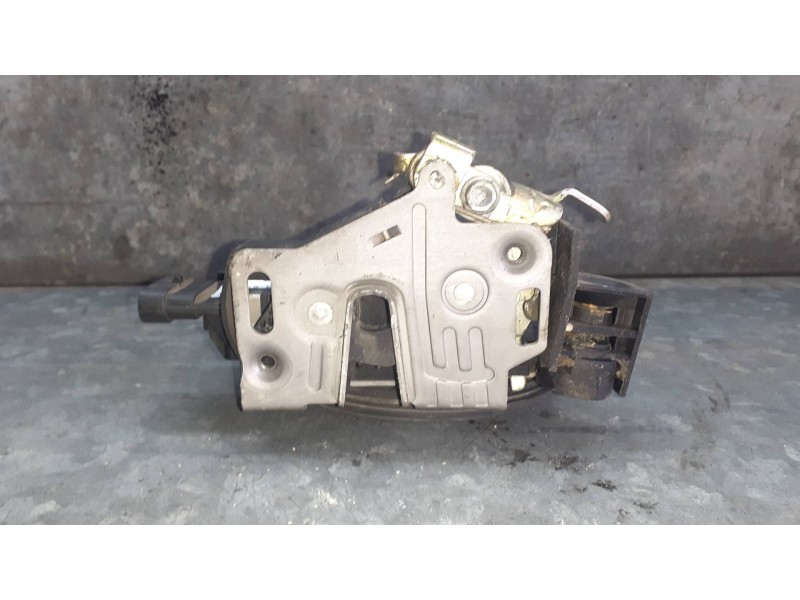 Recambio de cerradura puerta delantera izquierda para mercedes-benz clase m (w163) referencia OEM IAM A1637202535  5 PINES