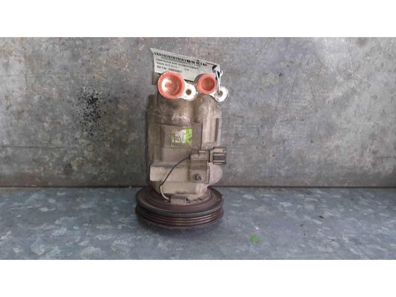 Recambio de compresor aire acondicionado para nissan note (e11e) referencia OEM IAM 690054897  VALEO