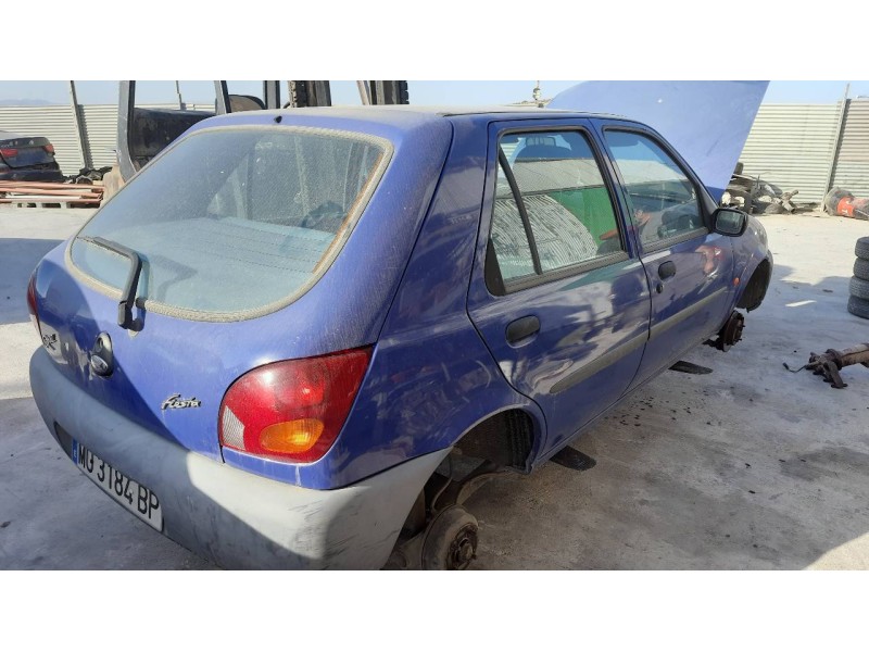ford fiesta berlina del año 1997