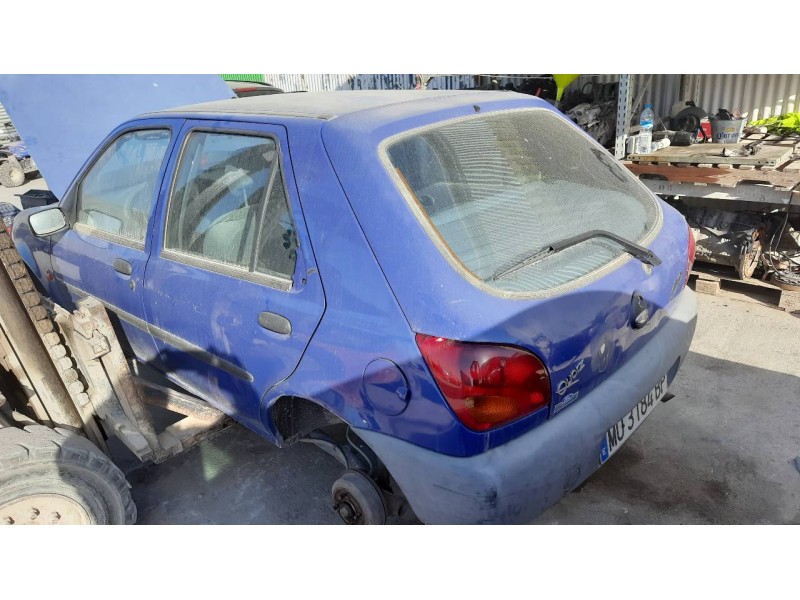 ford fiesta berlina del año 1997