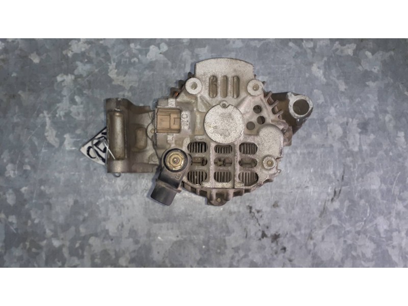 Recambio de alternador para ford fusion (cbk) referencia OEM IAM 2S6T10300DB A005TA7792 90A