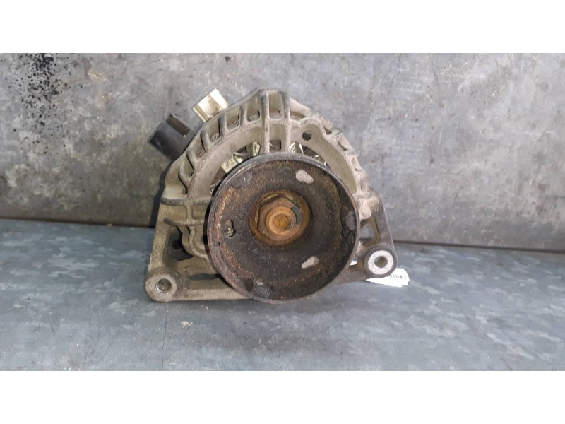 Recambio de alternador para ford focus berlina (cak) referencia OEM IAM 1M5T103000BD Q9K3B1M5T103000BD 90A