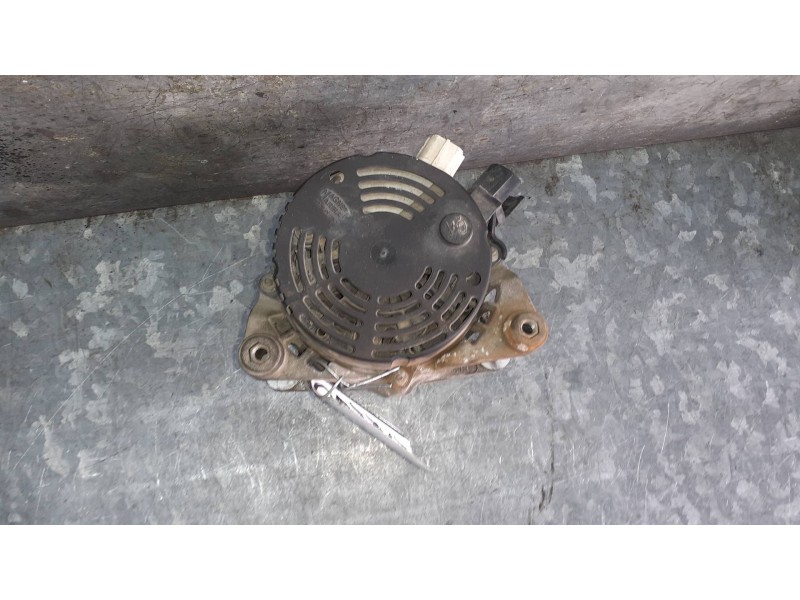 Recambio de alternador para ford focus berlina (cak) referencia OEM IAM 1M5T103000BD Q9K3B1M5T103000BD 90A