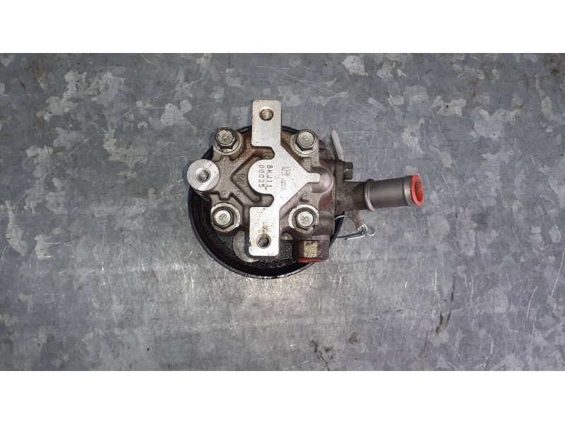 Recambio de bomba direccion para opel insignia berlina referencia OEM IAM 13309336  55563329