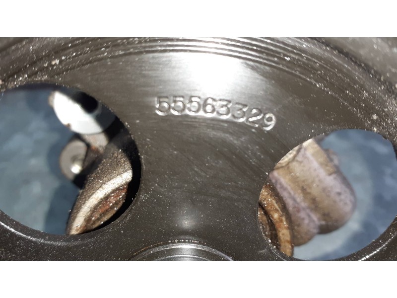 Recambio de bomba direccion para opel insignia berlina referencia OEM IAM 13309336  55563329