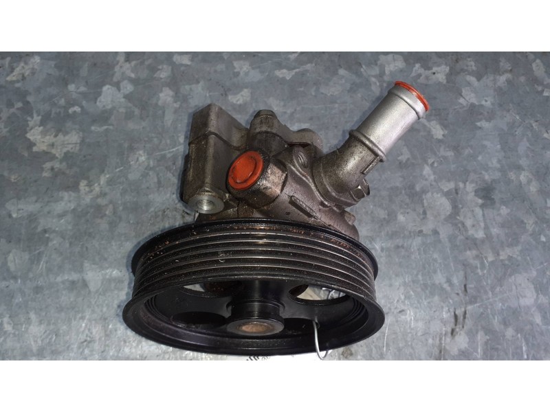 Recambio de bomba direccion para opel insignia berlina referencia OEM IAM 13309336  55563329