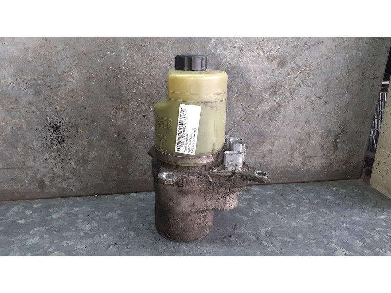 Recambio de bomba direccion para ford c-max (cb3) referencia OEM IAM 4M513K514CC  FOMOCO