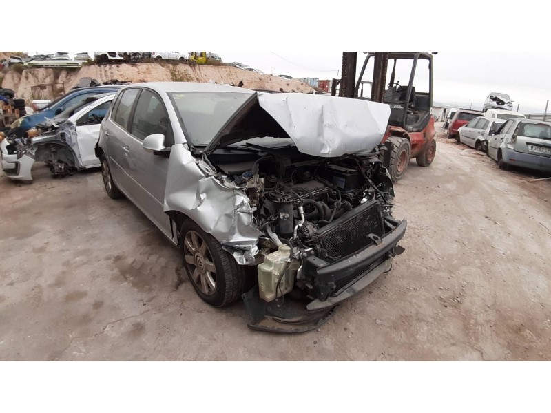 volkswagen golf v berlina (1k1) del año 2005