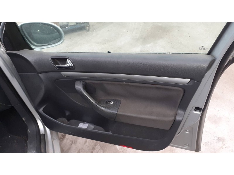 volkswagen golf v berlina (1k1) del año 2005