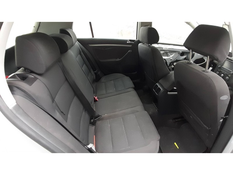 volkswagen golf v berlina (1k1) del año 2005