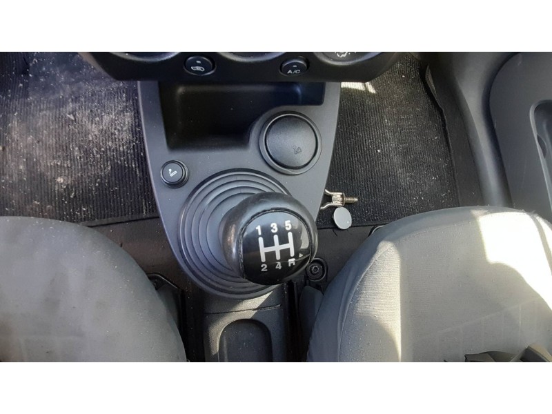 ford fiesta (cbk) del año 2002