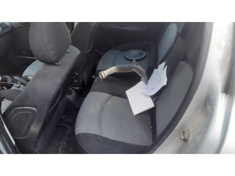 peugeot 206 berlina del año 2005