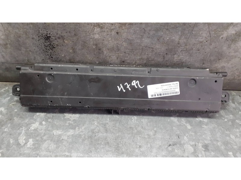 Recambio de cuadro instrumentos para renault scenic ii referencia OEM IAM P8200451505A 281131401 JOHNSON CONTROL