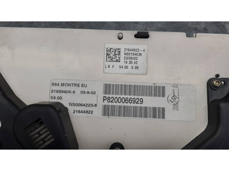 Recambio de cuadro instrumentos para renault megane i fase 2 berlina (ba0) referencia OEM IAM P8200066929 216448224 SAGEM