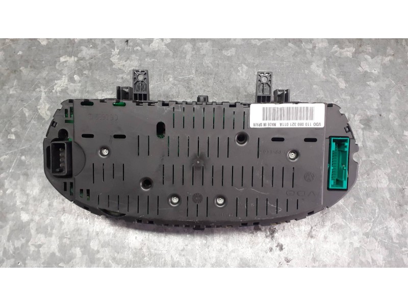 Recambio de cuadro instrumentos para volkswagen polo (9n1) referencia OEM IAM 6Q0920823C 6Q0920823CV03 VDO