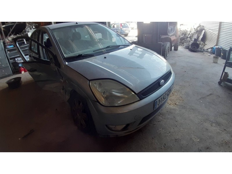 ford fiesta (cbk) del año 2004