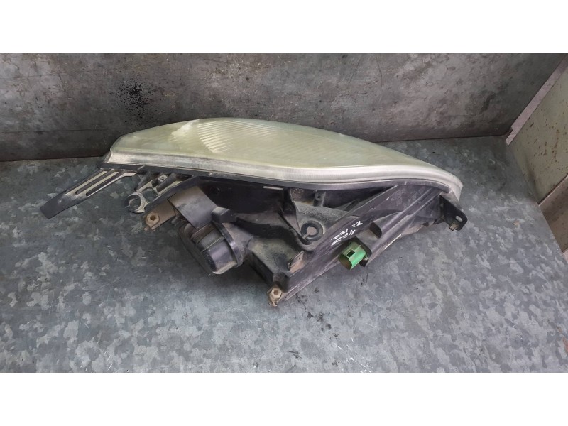Recambio de faro izquierdo para ford fiesta (cbk) referencia OEM IAM 2S6X13W030AH  