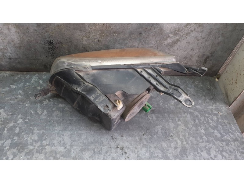 Recambio de faro derecho para ford fusion (cbk) referencia OEM IAM 24689800R  