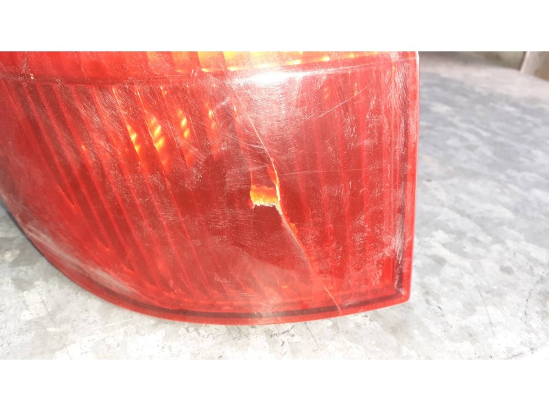 Recambio de piloto trasero izquierdo para ford fiesta (cbk) referencia OEM IAM 2S6113N004AD  