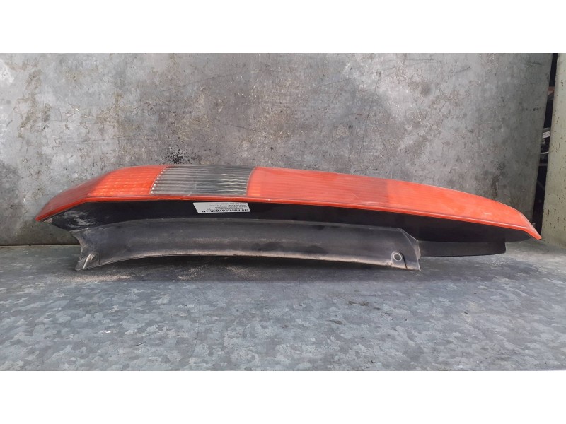 Recambio de piloto trasero izquierdo para ford fiesta (cbk) referencia OEM IAM 2S6113N004AD  