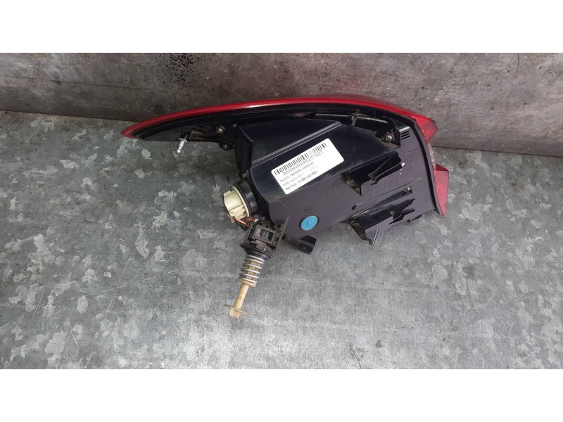 Recambio de piloto trasero derecho para ford fiesta (ce1) referencia OEM IAM H1BB13404BG B479RL 