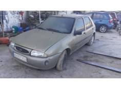 ford fiesta berlina del año 1999