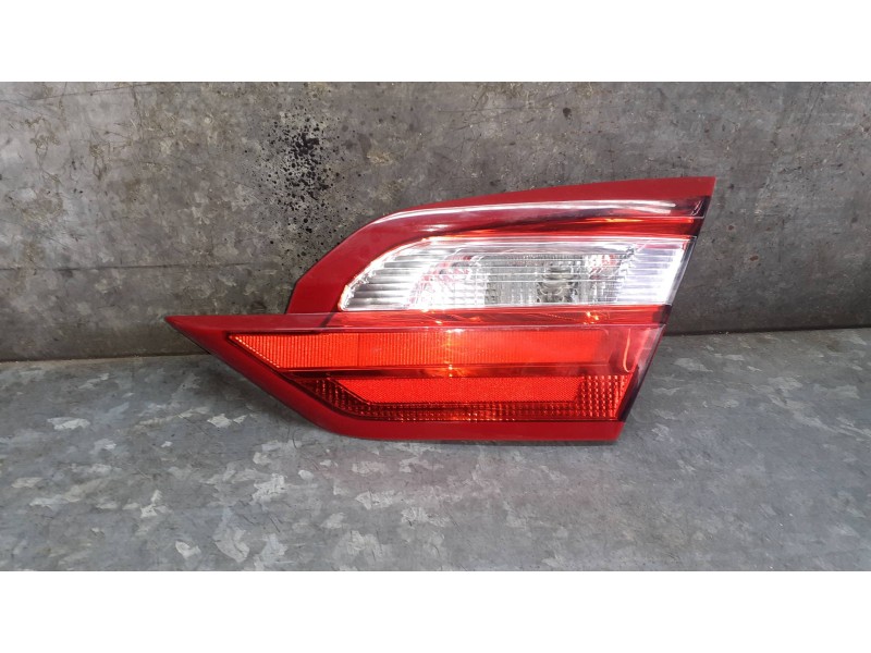 Recambio de piloto trasero derecho interior para ford fiesta (ce1) referencia OEM IAM H1BB13A602BG  