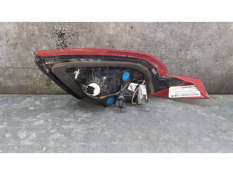 Recambio de piloto trasero derecho interior para ford fiesta (ce1) referencia OEM IAM H1BB13A602BG  