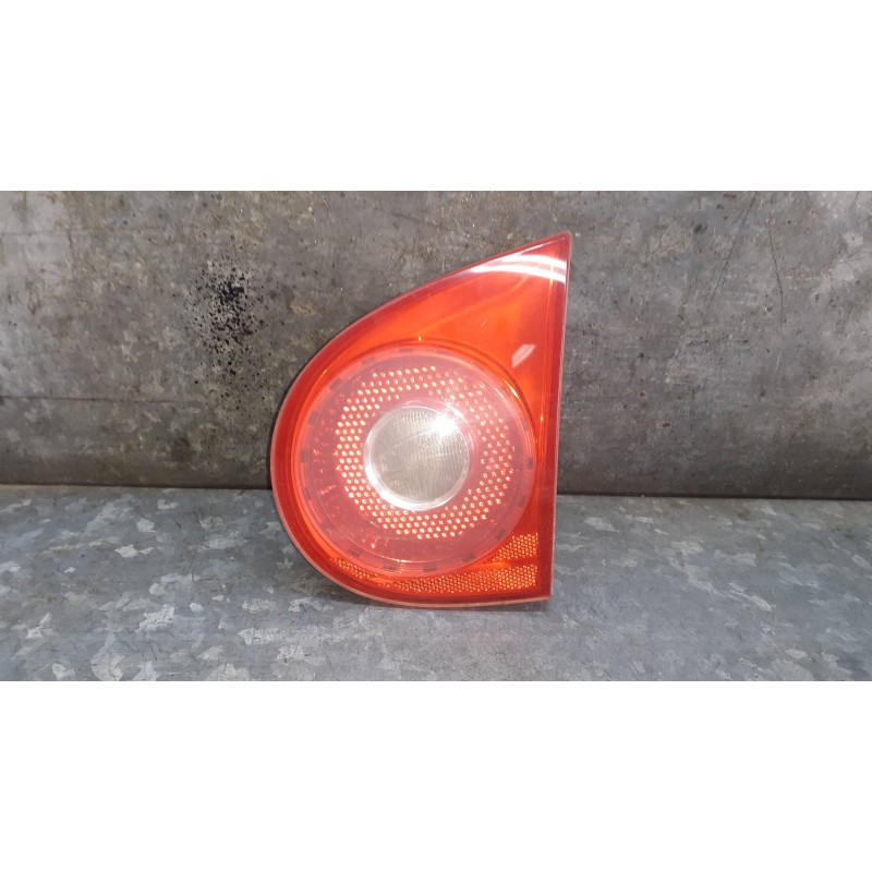 Recambio de piloto trasero derecho interior para volkswagen golf v berlina (1k1) referencia OEM IAM 1K6945094G 89032905 VALEO