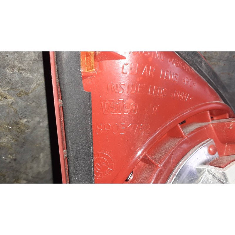 Recambio de piloto trasero derecho interior para volkswagen golf v berlina (1k1) referencia OEM IAM 1K6945094G 89032905 VALEO