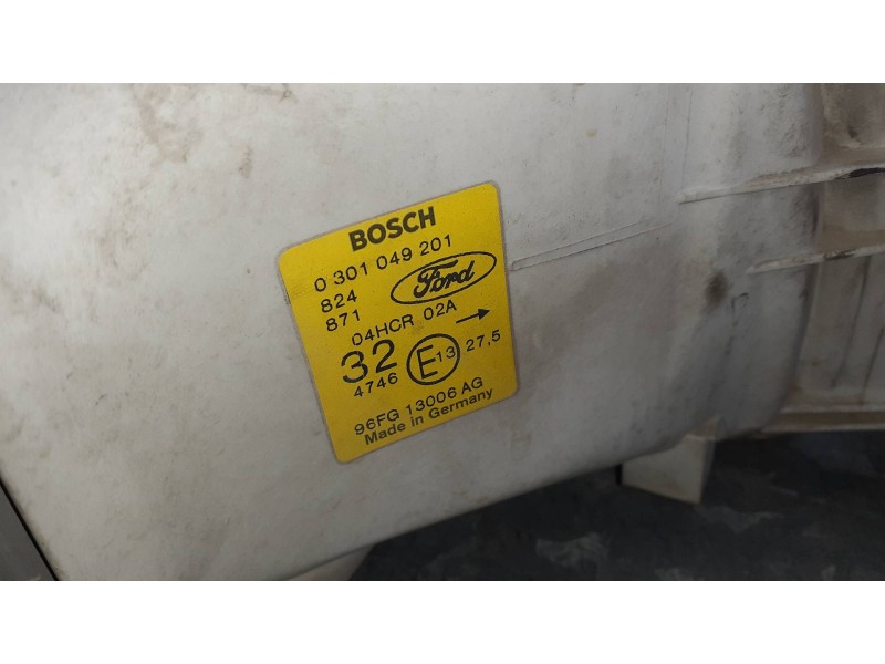 Recambio de faro izquierdo para ford fiesta berlina referencia OEM IAM 96FG13006AG 0301049201 