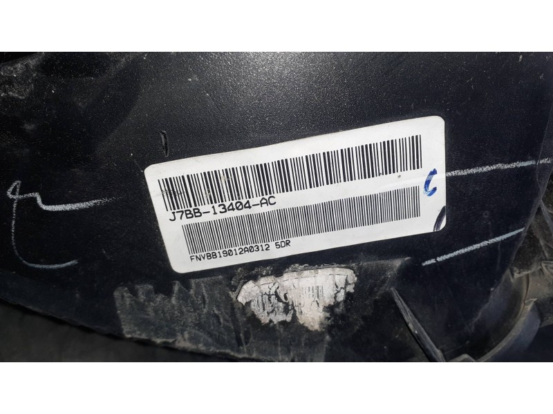 Recambio de piloto trasero derecho para ford ka+ referencia OEM IAM J7BB13404AC  