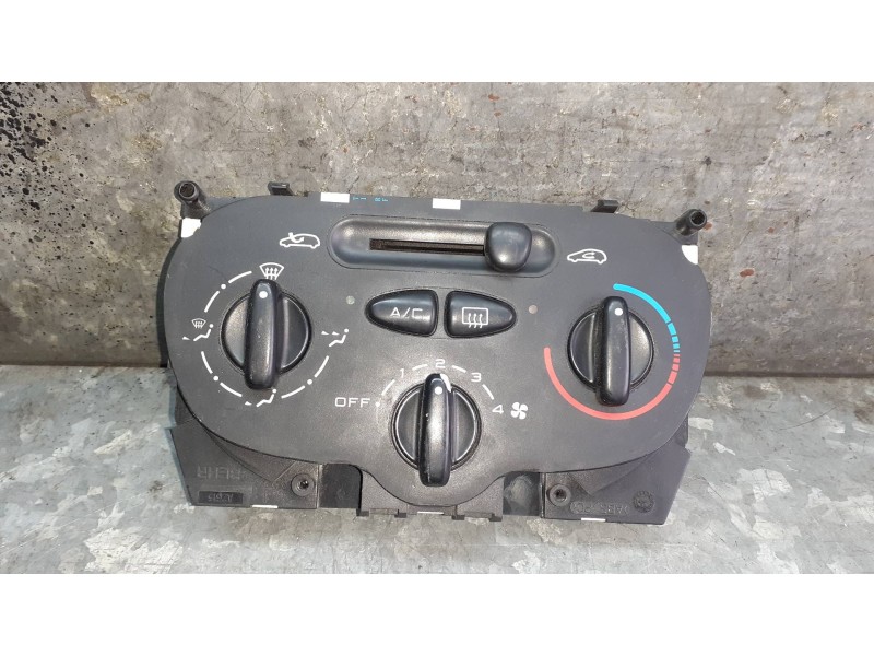 Recambio de mando calefaccion / aire acondicionado para peugeot 206 berlina referencia OEM IAM 99210 A2613 BEHR