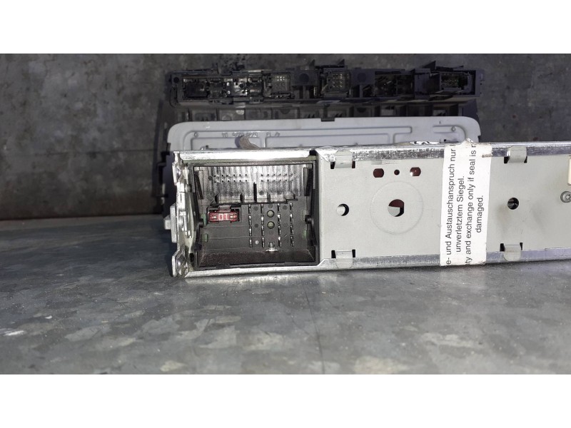 Recambio de sistema audio / radio cd para seat ibiza (6j5) referencia OEM IAM 6J0035156BGY W066J0035156BGY 