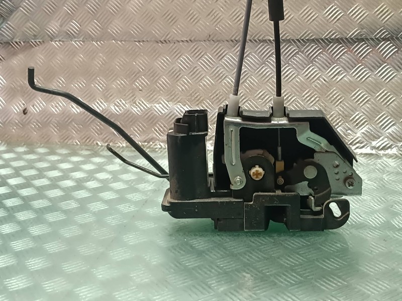 Recambio de cerradura puerta delantera izquierda para hyundai i10 referencia OEM IAM   CONECTOR 5 PINES
