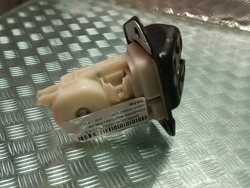 Recambio de cerradura maletero / porton para nissan murano (z50) referencia OEM IAM   CONECTOR 4 PINES