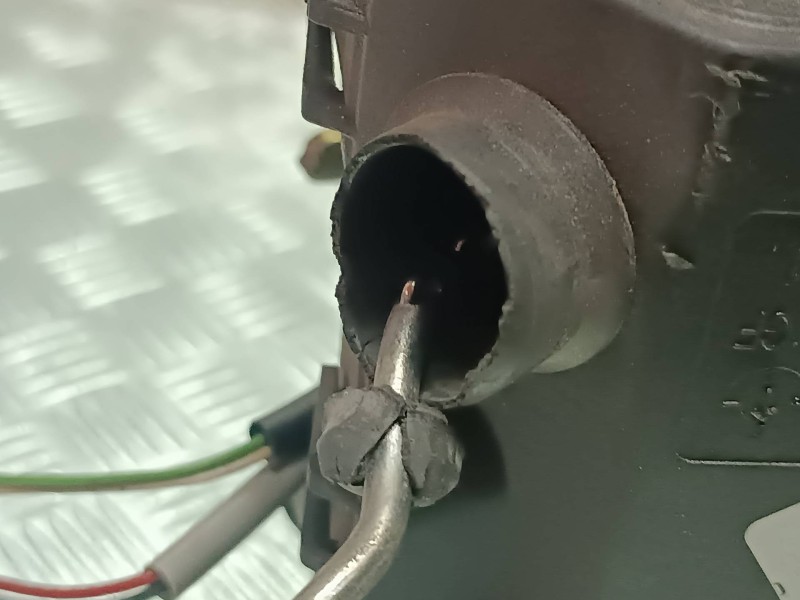 Recambio de cerradura puerta delantera izquierda para mercedes-benz clase c (w203) sportcoupe referencia OEM IAM 2037200535  