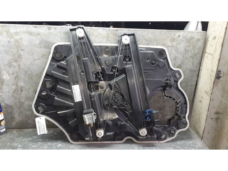 Recambio de elevalunas delantero derecho para ford fiesta (ce1) referencia OEM IAM H1BBA23200CD SIN MOTOR ELECTRICO