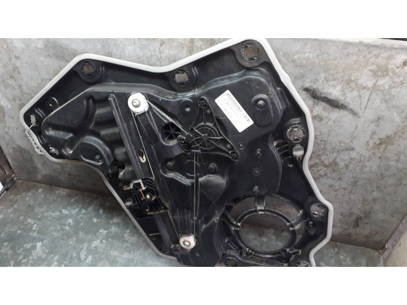Recambio de elevalunas trasero derecho para ford fiesta (ce1) referencia OEM IAM H1BBA27000CC SIN MOTOR ELECTRICO