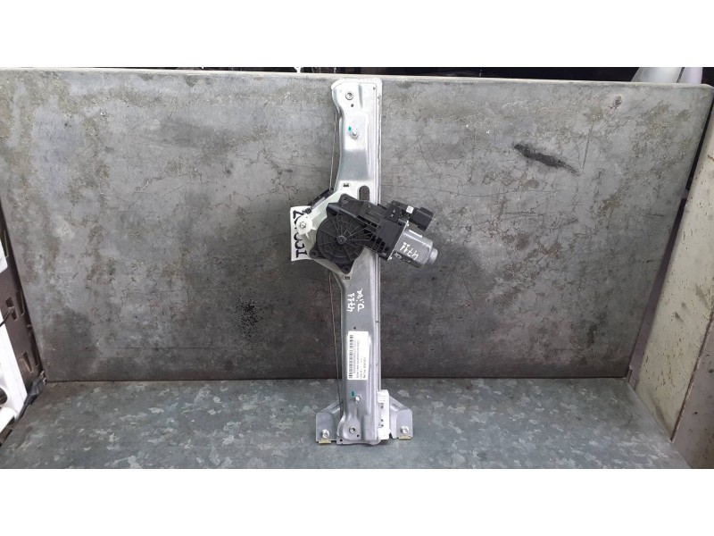 Recambio de elevalunas delantero izquierdo para ford ka+ referencia OEM IAM B5A23201 CON MOTOR ELECTRICO