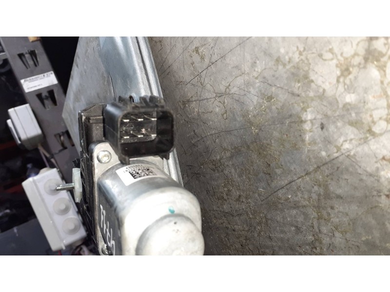 Recambio de elevalunas delantero izquierdo para ford ka+ referencia OEM IAM B5A23201 CON MOTOR ELECTRICO