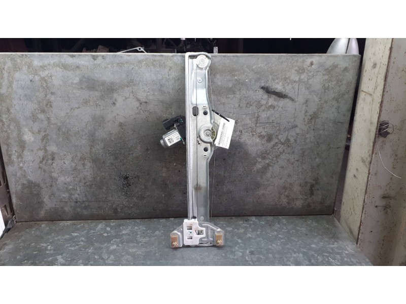 Recambio de elevalunas delantero izquierdo para ford ka+ referencia OEM IAM B5A23201 CON MOTOR ELECTRICO